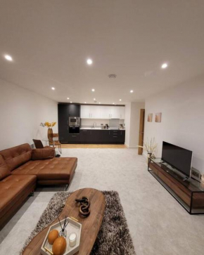 Modern 1 Bed Flat In Strood Rochester